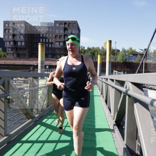 09.08.2026 - GEWOBA Citytriathlon Bremen Yannick Fuchs http://msf.ph/oto/9932912 09.08.2026 10:27:18 Schwimmen 11, 75, 77, 101, 149, 185, 199, 227, 524 meine-sportfotos.de