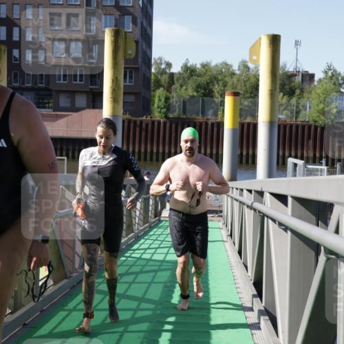09.08.2026 - GEWOBA Citytriathlon Bremen Yannick Fuchs http://msf.ph/oto/9932921 09.08.2026 10:27:23 Schwimmen 11, 75, 77, 101, 149, 185, 199, 227, 247, 524 meine-sportfotos.de