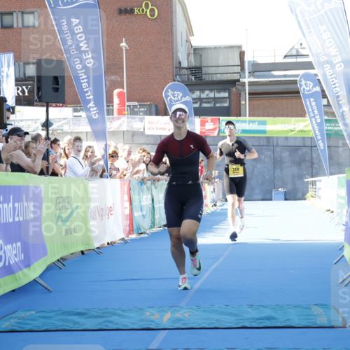 09.08.2026 - GEWOBA Citytriathlon Bremen Yannick Fuchs http://msf.ph/oto/9932922 09.08.2026 11:18:10 Ziel 318, 319, 463 meine-sportfotos.de