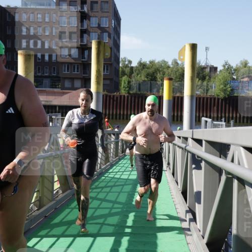 09.08.2026 - GEWOBA Citytriathlon Bremen Yannick Fuchs http://msf.ph/oto/9932923 09.08.2026 10:27:23 Schwimmen 11, 75, 77, 101, 149, 185, 199, 227, 247, 524 meine-sportfotos.de