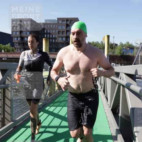 09.08.2026 - GEWOBA Citytriathlon Bremen Yannick Fuchs http://msf.ph/oto/9932930 09.08.2026 10:27:24 Schwimmen 11, 75, 77, 101, 149, 185, 199, 227, 247, 524 meine-sportfotos.de