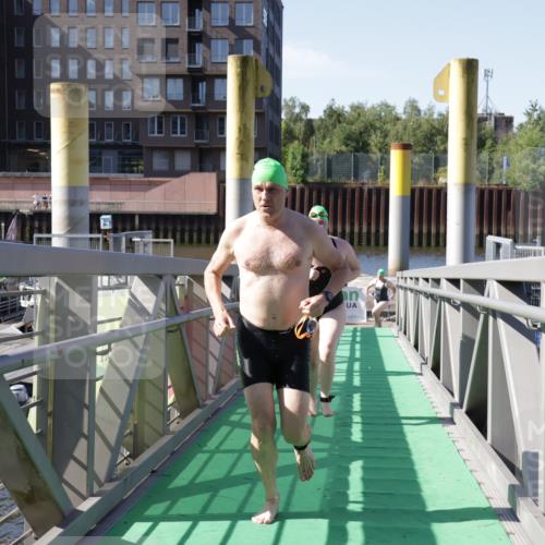 09.08.2026 - GEWOBA Citytriathlon Bremen Yannick Fuchs http://msf.ph/oto/9932939 09.08.2026 10:27:32 Schwimmen 45, 75, 183, 197, 227, 247, 524 meine-sportfotos.de