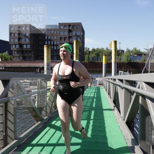 09.08.2026 - GEWOBA Citytriathlon Bremen Yannick Fuchs http://msf.ph/oto/9932947 09.08.2026 10:27:34 Schwimmen 45, 75, 81, 183, 197, 227, 247, 524 meine-sportfotos.de