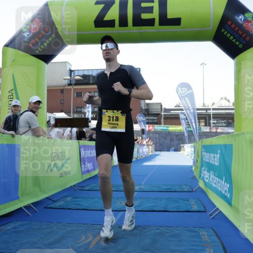 09.08.2026 - GEWOBA Citytriathlon Bremen Yannick Fuchs http://msf.ph/oto/9932950 09.08.2026 11:18:14 Ziel 318, 463 meine-sportfotos.de