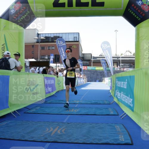 09.08.2026 - GEWOBA Citytriathlon Bremen Yannick Fuchs http://msf.ph/oto/9932971 09.08.2026 11:19:05 Ziel 286 meine-sportfotos.de