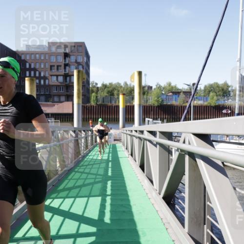 09.08.2026 - GEWOBA Citytriathlon Bremen Yannick Fuchs http://msf.ph/oto/9932985 09.08.2026 10:27:45 Schwimmen 45, 69, 73, 81, 183, 197, 237 meine-sportfotos.de