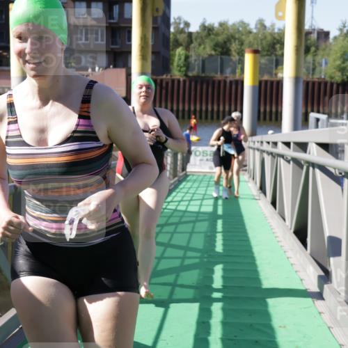 09.08.2026 - GEWOBA Citytriathlon Bremen Yannick Fuchs http://msf.ph/oto/9933014 09.08.2026 10:28:02 Schwimmen 69, 73, 159, 203, 237 meine-sportfotos.de
