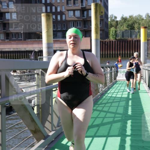 09.08.2026 - GEWOBA Citytriathlon Bremen Yannick Fuchs http://msf.ph/oto/9933015 09.08.2026 10:28:03 Schwimmen 69, 159, 203, 237 meine-sportfotos.de