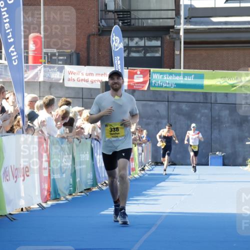 09.08.2026 - GEWOBA Citytriathlon Bremen Yannick Fuchs http://msf.ph/oto/9933018 09.08.2026 11:20:08 Ziel 338 meine-sportfotos.de