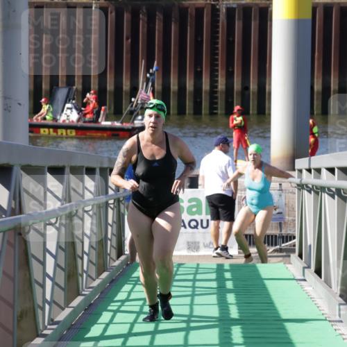 09.08.2026 - GEWOBA Citytriathlon Bremen Yannick Fuchs http://msf.ph/oto/9933033 09.08.2026 10:28:35 Schwimmen 245 meine-sportfotos.de