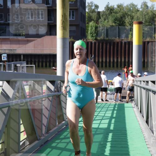 09.08.2026 - GEWOBA Citytriathlon Bremen Yannick Fuchs http://msf.ph/oto/9933044 09.08.2026 10:28:43 Schwimmen 165, 245 meine-sportfotos.de