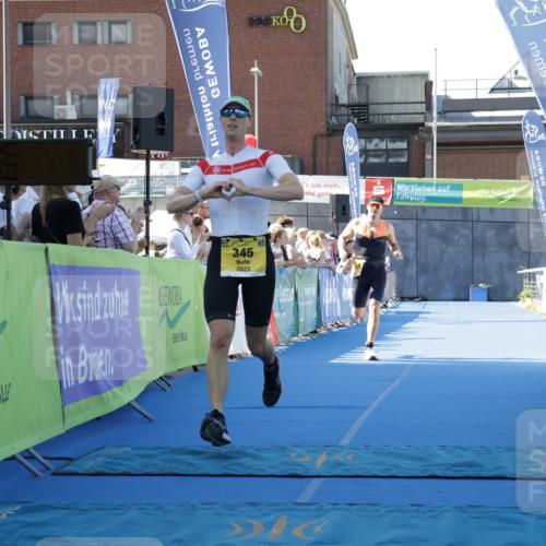 09.08.2026 - GEWOBA Citytriathlon Bremen Yannick Fuchs http://msf.ph/oto/9933048 09.08.2026 11:20:14 Ziel 323, 338, 345 meine-sportfotos.de