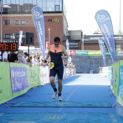 09.08.2026 - GEWOBA Citytriathlon Bremen Yannick Fuchs http://msf.ph/oto/9933057 09.08.2026 11:20:17 Ziel 323, 345 meine-sportfotos.de