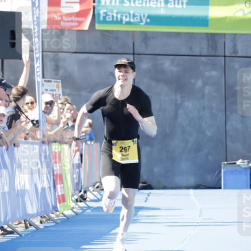09.08.2026 - GEWOBA Citytriathlon Bremen Yannick Fuchs http://msf.ph/oto/9933073 09.08.2026 11:20:30 Ziel 297 meine-sportfotos.de