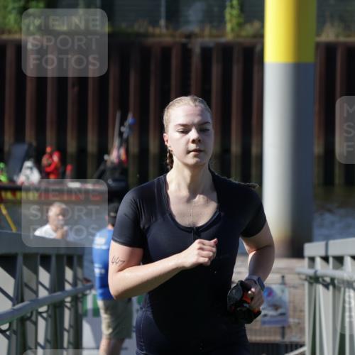 09.08.2026 - GEWOBA Citytriathlon Bremen Yannick Fuchs http://msf.ph/oto/9933086 09.08.2026 10:30:07 Schwimmen 91, 441 meine-sportfotos.de