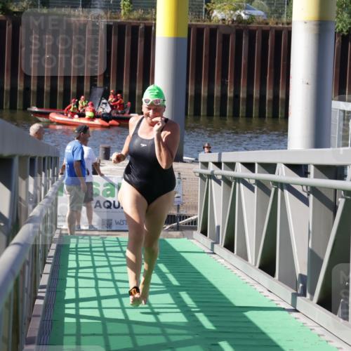 09.08.2026 - GEWOBA Citytriathlon Bremen Yannick Fuchs http://msf.ph/oto/9933091 09.08.2026 10:30:27 Schwimmen 79 meine-sportfotos.de