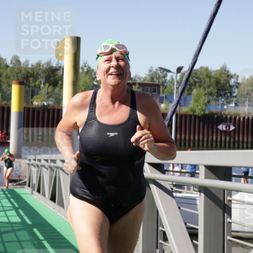 09.08.2026 - GEWOBA Citytriathlon Bremen Yannick Fuchs http://msf.ph/oto/9933098 09.08.2026 10:30:31 Schwimmen 79, 213 meine-sportfotos.de