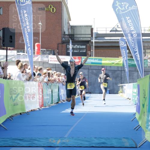 09.08.2026 - GEWOBA Citytriathlon Bremen Yannick Fuchs http://msf.ph/oto/9933106 09.08.2026 11:20:42 Ziel 293, 301, 427 meine-sportfotos.de