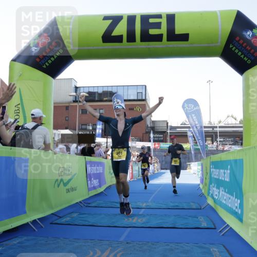 09.08.2026 - GEWOBA Citytriathlon Bremen Yannick Fuchs http://msf.ph/oto/9933117 09.08.2026 11:20:44 Ziel 293, 301, 427 meine-sportfotos.de