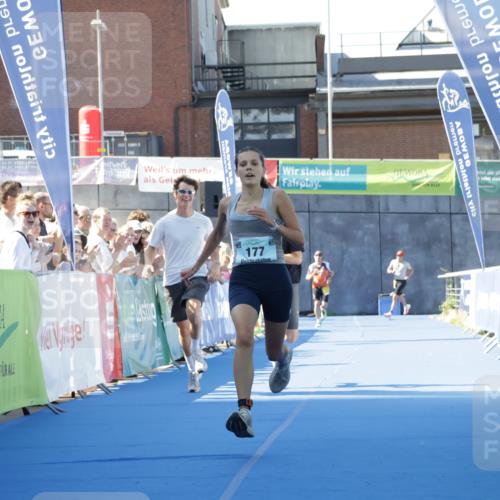 09.08.2026 - GEWOBA Citytriathlon Bremen Yannick Fuchs http://msf.ph/oto/9933161 09.08.2026 11:21:06 Ziel 177, 391 meine-sportfotos.de