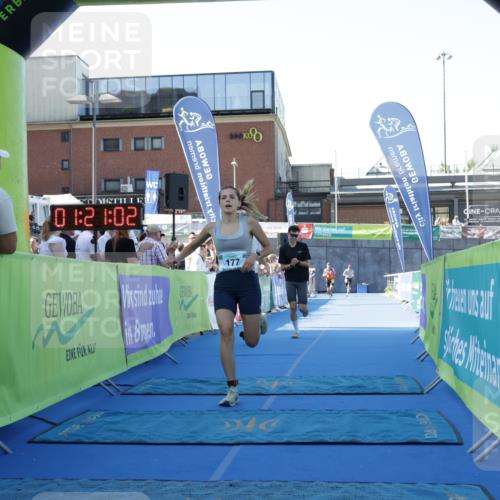 09.08.2026 - GEWOBA Citytriathlon Bremen Yannick Fuchs http://msf.ph/oto/9933164 09.08.2026 11:21:07 Ziel 177 meine-sportfotos.de