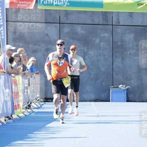 09.08.2026 - GEWOBA Citytriathlon Bremen Yannick Fuchs http://msf.ph/oto/9933173 09.08.2026 11:21:10 Ziel 177 meine-sportfotos.de