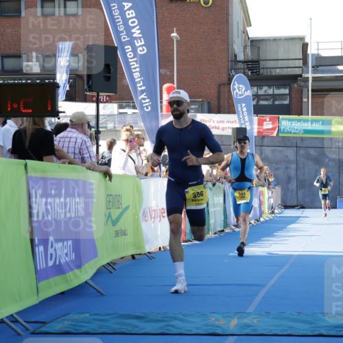 09.08.2026 - GEWOBA Citytriathlon Bremen Yannick Fuchs http://msf.ph/oto/9933205 09.08.2026 11:21:31 Ziel 366, 393 meine-sportfotos.de