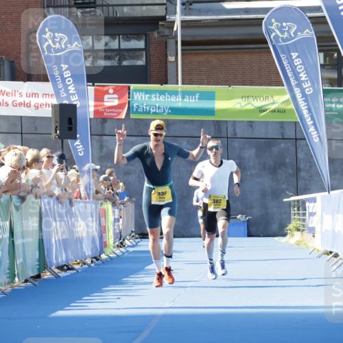 09.08.2026 - GEWOBA Citytriathlon Bremen Yannick Fuchs http://msf.ph/oto/9933217 09.08.2026 11:21:36 Ziel 336, 366, 382, 393 meine-sportfotos.de