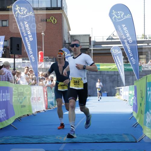 09.08.2026 - GEWOBA Citytriathlon Bremen Yannick Fuchs http://msf.ph/oto/9933223 09.08.2026 11:21:39 Ziel 336, 382 meine-sportfotos.de