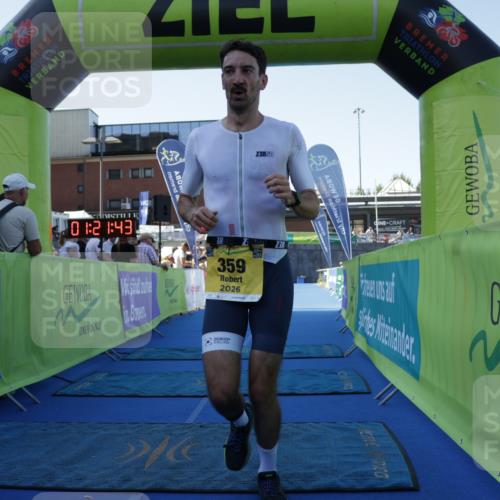 09.08.2026 - GEWOBA Citytriathlon Bremen Yannick Fuchs http://msf.ph/oto/9933239 09.08.2026 11:21:47 Ziel 359 meine-sportfotos.de