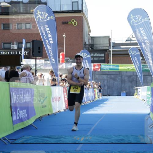 09.08.2026 - GEWOBA Citytriathlon Bremen Yannick Fuchs http://msf.ph/oto/9933243 09.08.2026 11:21:57 Ziel 284 meine-sportfotos.de