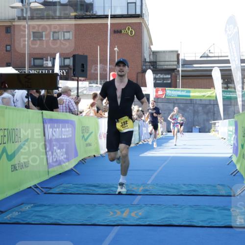 09.08.2026 - GEWOBA Citytriathlon Bremen Yannick Fuchs http://msf.ph/oto/9933268 09.08.2026 11:22:24 Ziel 304, 332, 465 meine-sportfotos.de