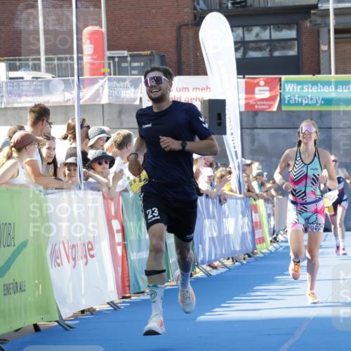 09.08.2026 - GEWOBA Citytriathlon Bremen Yannick Fuchs http://msf.ph/oto/9933271 09.08.2026 11:22:25 Ziel 304, 332, 447, 465 meine-sportfotos.de