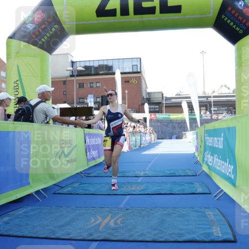 09.08.2026 - GEWOBA Citytriathlon Bremen Yannick Fuchs http://msf.ph/oto/9933288 09.08.2026 11:22:32 Ziel 447, 465 meine-sportfotos.de