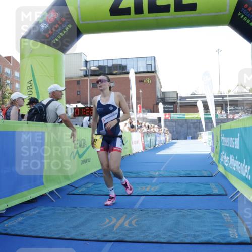 09.08.2026 - GEWOBA Citytriathlon Bremen Yannick Fuchs http://msf.ph/oto/9933291 09.08.2026 11:22:32 Ziel 447, 465 meine-sportfotos.de