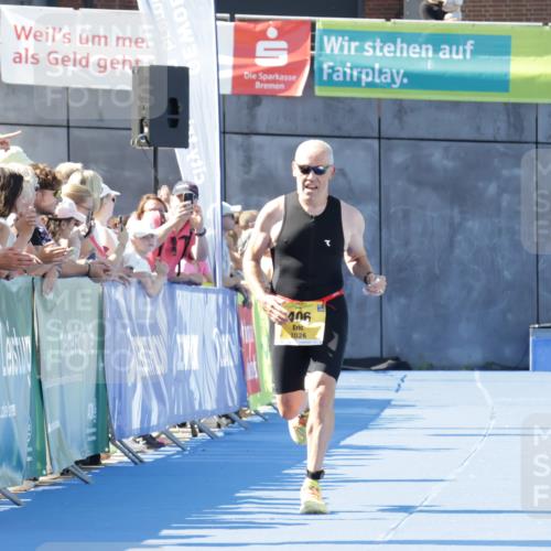 09.08.2026 - GEWOBA Citytriathlon Bremen Yannick Fuchs http://msf.ph/oto/9933333 09.08.2026 11:22:59 Ziel 406 meine-sportfotos.de
