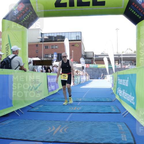09.08.2026 - GEWOBA Citytriathlon Bremen Yannick Fuchs http://msf.ph/oto/9933338 09.08.2026 11:23:04 Ziel 406 meine-sportfotos.de