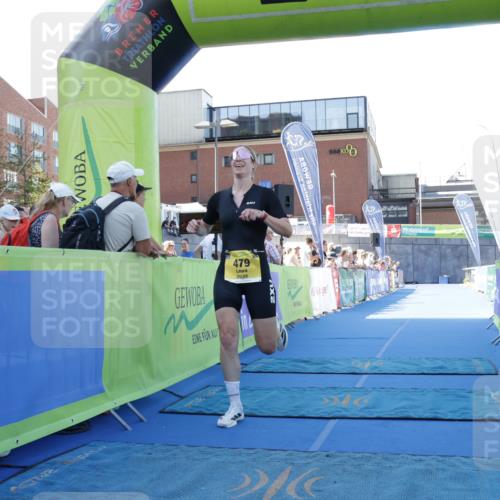 09.08.2026 - GEWOBA Citytriathlon Bremen Yannick Fuchs http://msf.ph/oto/9933347 09.08.2026 11:23:19 Ziel 355, 479 meine-sportfotos.de
