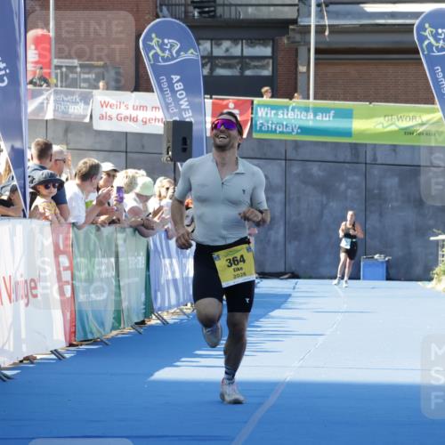 09.08.2026 - GEWOBA Citytriathlon Bremen Yannick Fuchs http://msf.ph/oto/9933373 09.08.2026 11:23:49 Ziel 364 meine-sportfotos.de