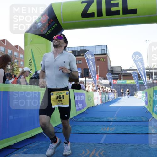 09.08.2026 - GEWOBA Citytriathlon Bremen Yannick Fuchs http://msf.ph/oto/9933377 09.08.2026 11:23:51 Ziel 364 meine-sportfotos.de
