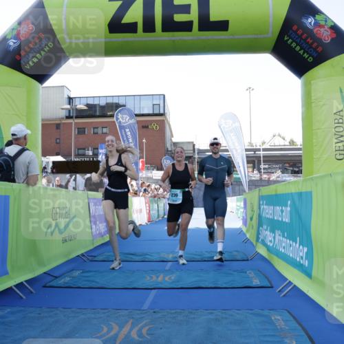 09.08.2026 - GEWOBA Citytriathlon Bremen Yannick Fuchs http://msf.ph/oto/9933385 09.08.2026 11:23:59 Ziel 239, 340 meine-sportfotos.de