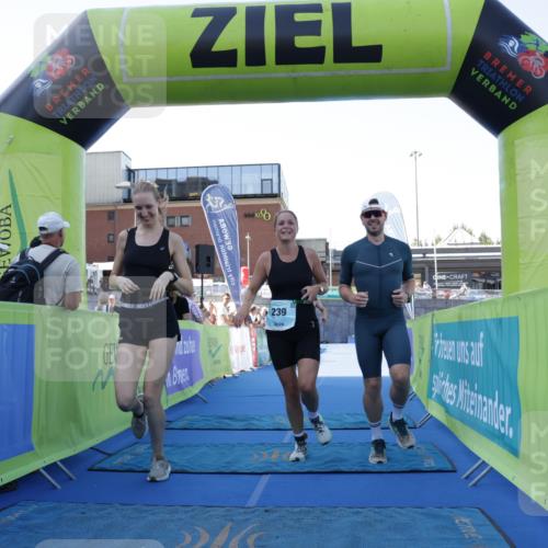 09.08.2026 - GEWOBA Citytriathlon Bremen Yannick Fuchs http://msf.ph/oto/9933386 09.08.2026 11:23:59 Ziel 239, 340 meine-sportfotos.de