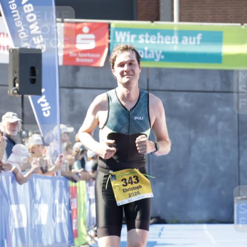 09.08.2026 - GEWOBA Citytriathlon Bremen Yannick Fuchs http://msf.ph/oto/9933397 09.08.2026 11:24:11 Ziel 343 meine-sportfotos.de