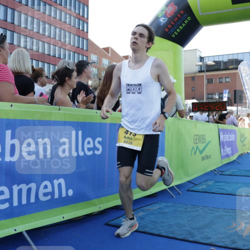 09.08.2026 - GEWOBA Citytriathlon Bremen Yannick Fuchs http://msf.ph/oto/9933408 09.08.2026 11:24:24 Ziel 241, 379, 413, 472 meine-sportfotos.de