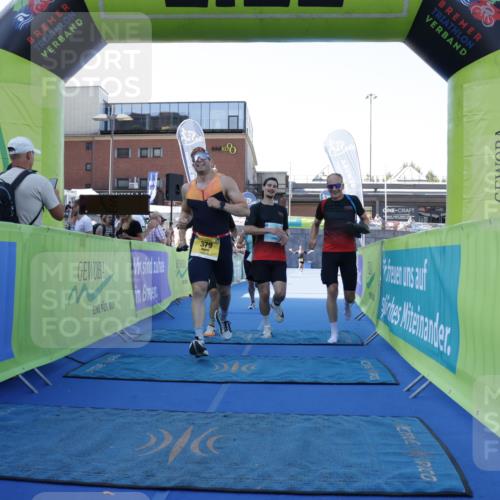 09.08.2026 - GEWOBA Citytriathlon Bremen Yannick Fuchs http://msf.ph/oto/9933414 09.08.2026 11:24:26 Ziel 241, 379, 413, 472 meine-sportfotos.de