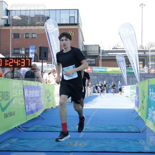 09.08.2026 - GEWOBA Citytriathlon Bremen Yannick Fuchs http://msf.ph/oto/9933441 09.08.2026 11:24:41 Ziel 129, 392, 398 meine-sportfotos.de