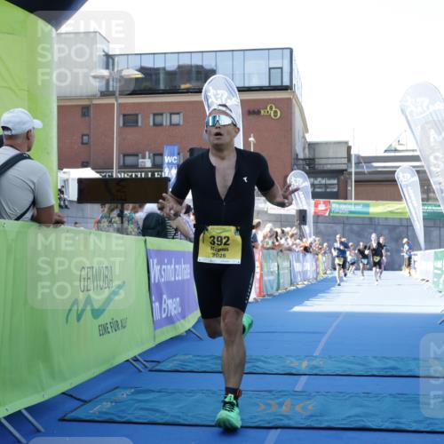 09.08.2026 - GEWOBA Citytriathlon Bremen Yannick Fuchs http://msf.ph/oto/9933443 09.08.2026 11:24:43 Ziel 43, 129, 383, 392, 398 meine-sportfotos.de
