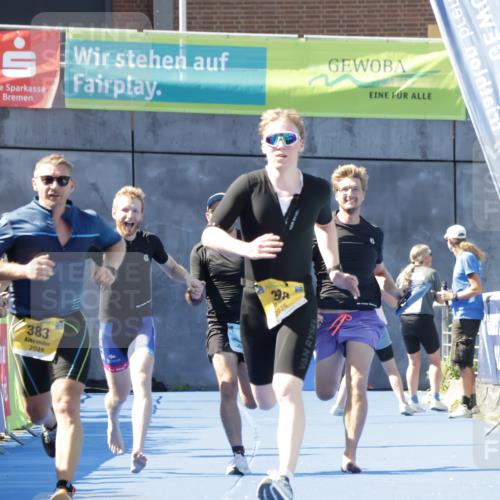 09.08.2026 - GEWOBA Citytriathlon Bremen Yannick Fuchs http://msf.ph/oto/9933447 09.08.2026 11:24:45 Ziel 43, 129, 383, 392, 398 meine-sportfotos.de