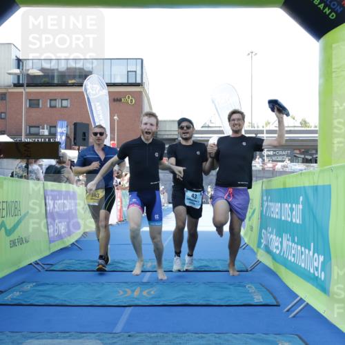 09.08.2026 - GEWOBA Citytriathlon Bremen Yannick Fuchs http://msf.ph/oto/9933457 09.08.2026 11:24:48 Ziel 43, 383, 398 meine-sportfotos.de