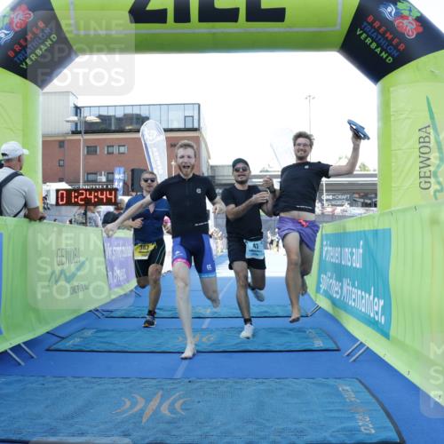 09.08.2026 - GEWOBA Citytriathlon Bremen Yannick Fuchs http://msf.ph/oto/9933458 09.08.2026 11:24:48 Ziel 43, 383, 398 meine-sportfotos.de